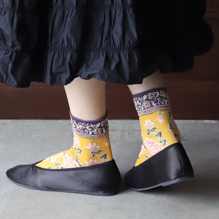 65 Gold yellow Flower Print Socks