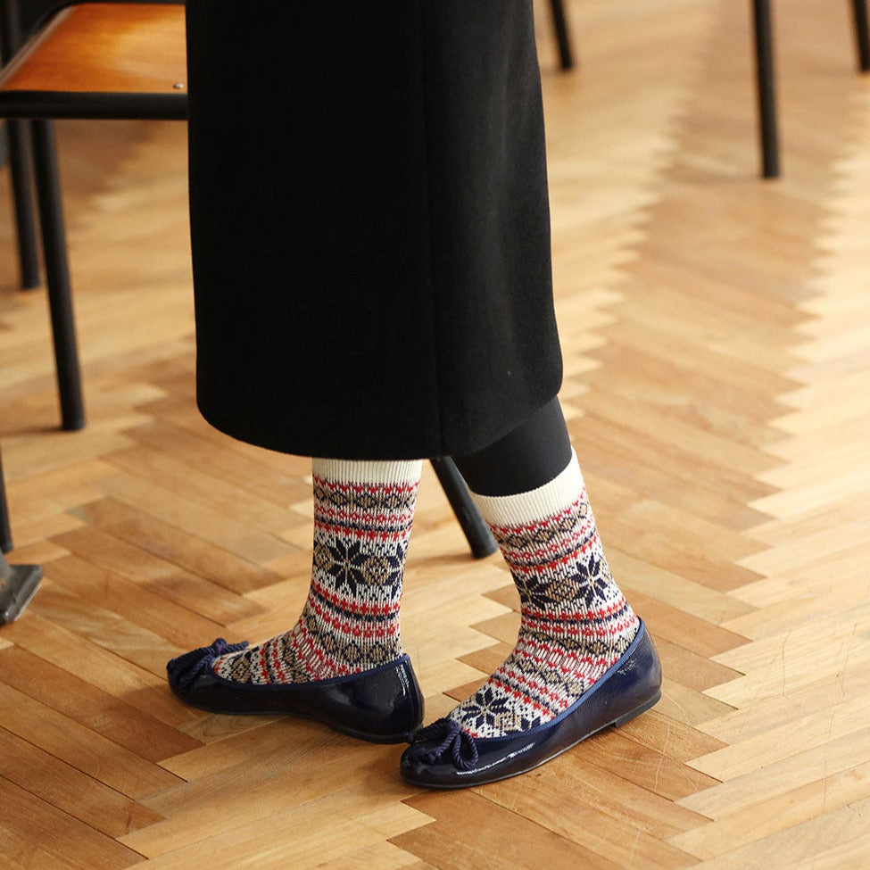 White Snowflake Christmas Socks