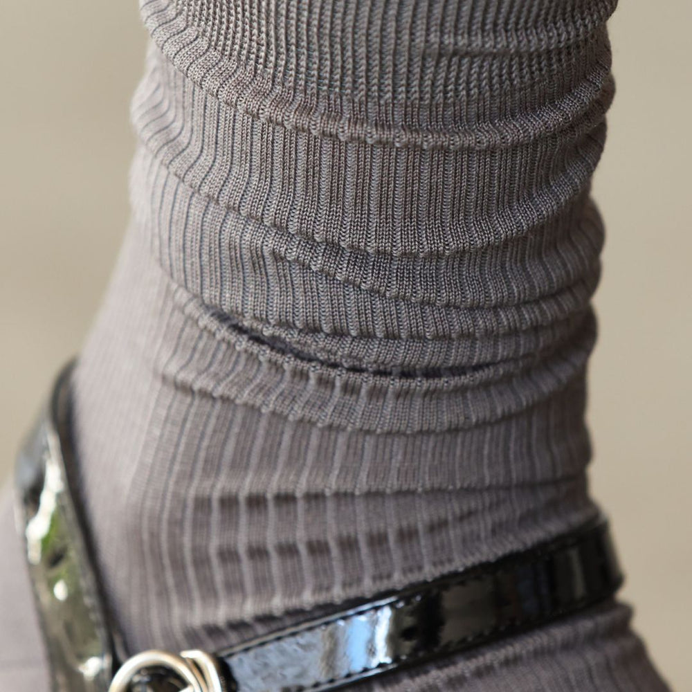 Premium Silk Ribbed Crew Socks